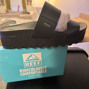 Reef Cushion Vista Hi Platform Sandal